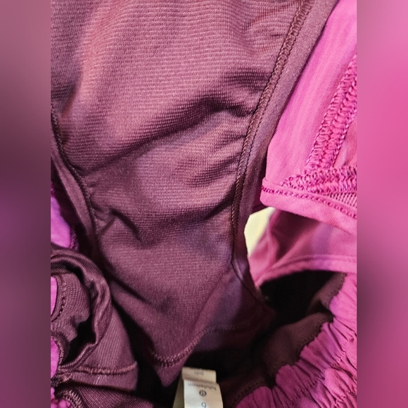 Lululemon Hotty Hot Short II *2.5" Regal Plum - Picture 10 of 10